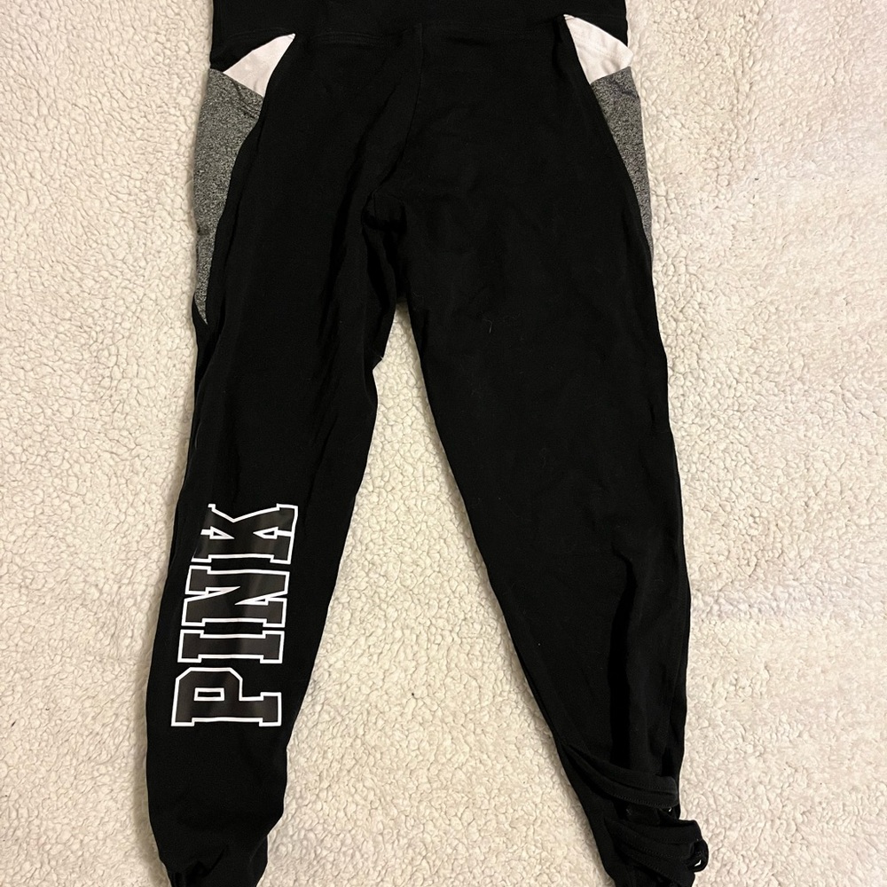 Pink brand leggings